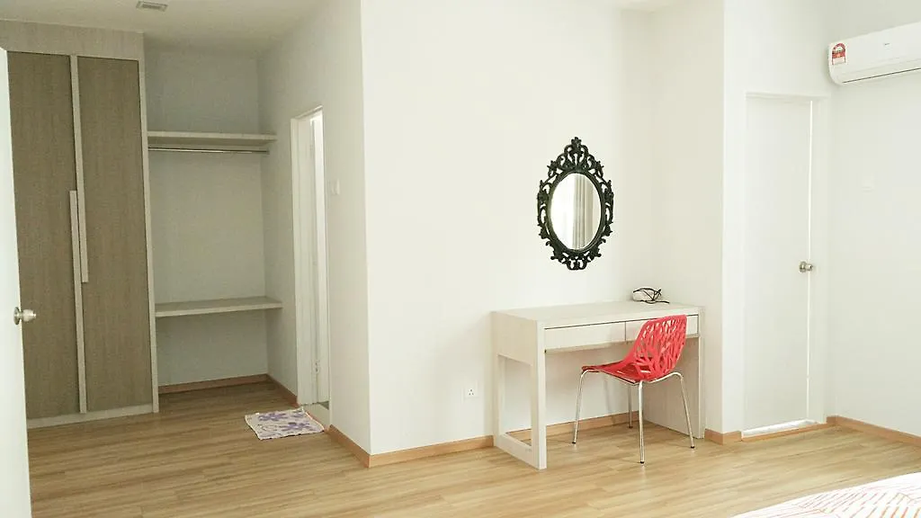 Shamrock Villa 9 峇都丁宜